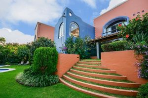 CASA EN VENTA EN REAL DE TETELA ESTILO CONTEMPORANEO