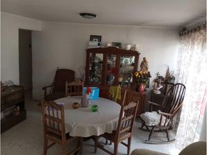 Casa en Venta en Residencial Revolución San Pedro Tlaquepaque