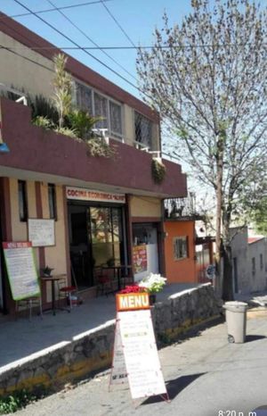 Casa en venta con locales comerciales en Tlalnepantla