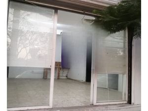 Renta de local comercial en pensiones, Mérida de 66 m2