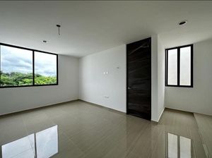 Residencia de 4 habitaciones en Privada con amenidades! Conkal