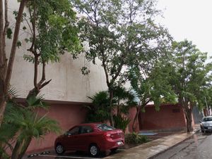 Departamento en Renta Amueblado planta baja en San Antonio Cinta, Mérida