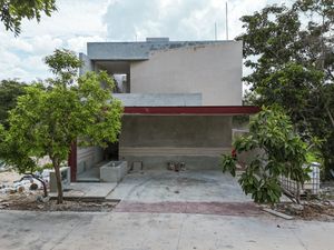 Venta de casa de 3 Habitaciones en Mérida dentro de privada