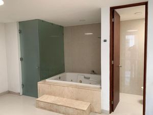 Renta de casa ideal para oficina en Temozon Norte de 670 m2