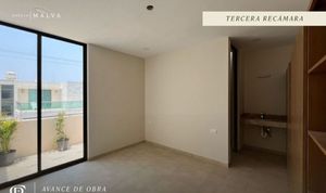 Casa tipo residencia en venta en Temozón, Mérida con alberca