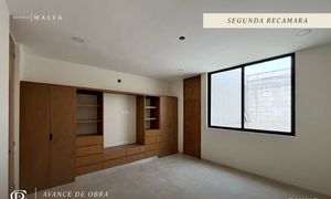 Casa tipo residencia en venta en Temozón, Mérida con alberca