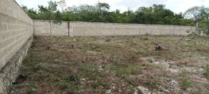 Lote residencial en Privada con amenidades en  Zona Country!  862 m2