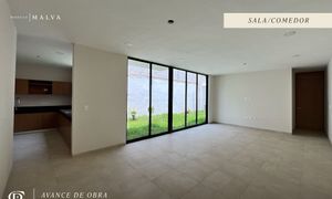 Casa tipo residencia en venta en Temozón, Mérida con alberca