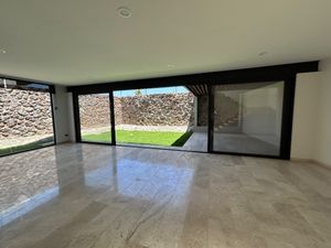 Estrena hermosa casa en Lomas del Campanario Norte,