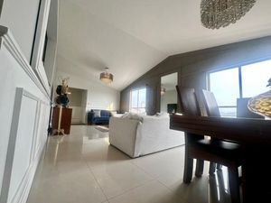 Baja de Precio Departamento Penthouse Remodelado Lomas Verdes