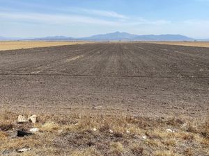 Terreno en RENTA, Carretera Mexico Pachuca ideal para hotel o zona comercial