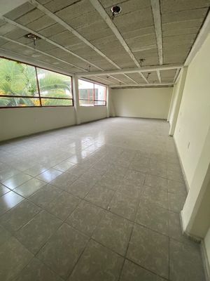 Edificio en RENTA, ideal para Oficinas o Escuela, Col. Periodistas, Pachuca Hgo