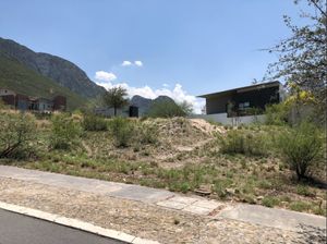 Terreno en privada Cordillera residencial