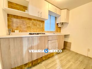 Departamento remodelado en primer nivel