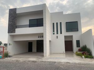 Casa en Venta en Residencial los Encinos Saltillo