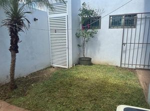 Casa en venta en las Américas remodelada