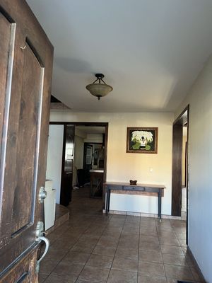 Casa amplia en zona residencial