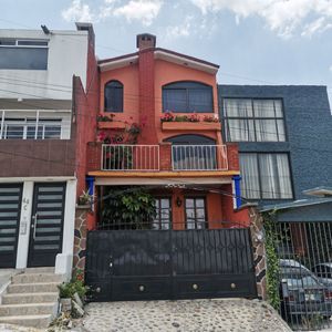 Casa en renta en Coliseo, Lomas Boulevares, Tlalnepantla de Baz, Estado De  México, 54020.