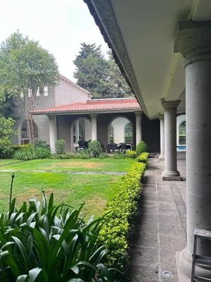 RESIDENCIA EN VENTA O RENTA METEPEC EDO. MEX. (CLUB DE GOLF SAN CARLOS)