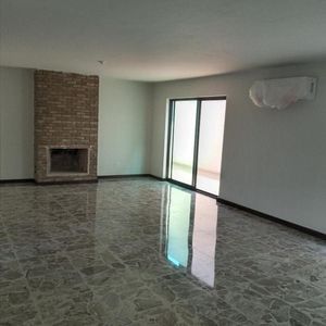 Casa en Venta Contry La Silla, Zona Sur de Monterrey