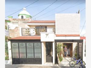 Casa en Venta en Las Aguilas Zapopan