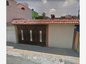 Casa en Venta en Villa de las Flores 1a Sección (Unidad Coacalco) Coacalco de Berriozábal