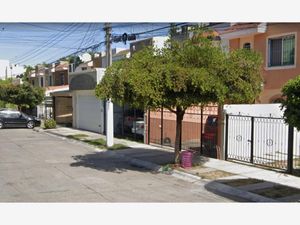 Casa en Venta en Puerta del Sol Zapopan