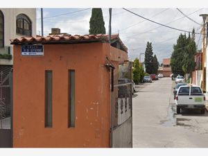 Casa en Venta en San Jeronimo Chicahualco Metepec