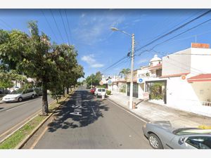 Casa en Venta en Las Aguilas Zapopan