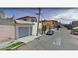 Casa en Venta en Loma Bonita Nezahualcóyotl