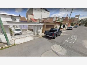 Casa en Venta en Club Jardin Toluca