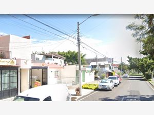 Casa en Venta en Las Aguilas Zapopan