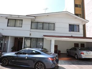 Casa en Venta Lomas Altas, sobre Av. Paseo de la Reforma