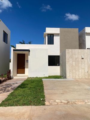 Casa en venta,  recámara en planta baja,  Mérida Yucatán