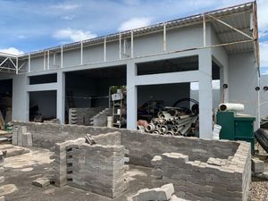 TERRENO CON BODEGA EN VENTA EN CARRETERA PATZCUARO, MICHOACAN