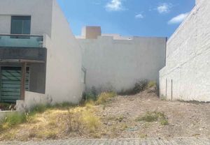 TERRENO EN VENTA EN PASEO DEL PARQUE TRES MARIAS, MORELIA