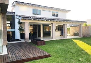 CASA EN VENTA Y EN RENTA EN CLUB Y DENTRO DEL CAMPO DE GOLF TRES MARIAS, MORELIA