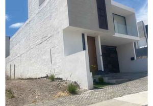 TERRENO EN VENTA EN PASEO DEL PARQUE TRES MARIAS, MORELIA