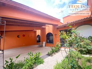 Casa en venta de una planta en El Pedregal, Tequisquiapan.