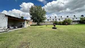 Terreno en venta a unas cuadras de carretera chapala