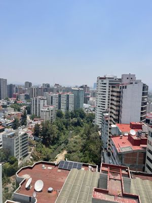 Departamento en Lomas con alberca y vista a Chapultepec