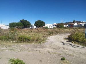 TERRENO COMERCIAL EN VENTA CON EXCELENTE UBICACIÓN EN CORREGIDORA QUERÉTARO.