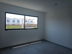 CASA EN VENTA EN SAN ISIDRO, JURIQUILLA