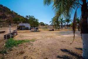 Terreno en Venta para Bodegas Nave Industrial en La Venta del Astillero