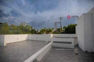 Casa nueva de lujo en venta Chapalita una planta, en esquina.