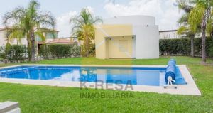 Casa en venta,  Fracc. Portanova, cerca de Plaza Constituyentes