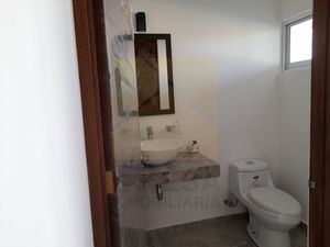 Casa  en venta,  Lomas del Marqués