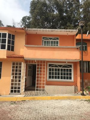 Casa en venta en Bosques de fresnos Mz 12, Real del Bosque, Tultitlán,  Estado De México, 54948.