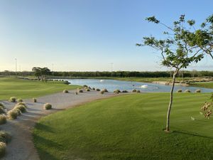 Terreno en club de golf, sobre avenida Mérida Yucatán Venta