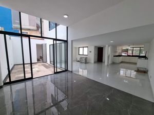 Casa remodelada en fraccionamiento venta